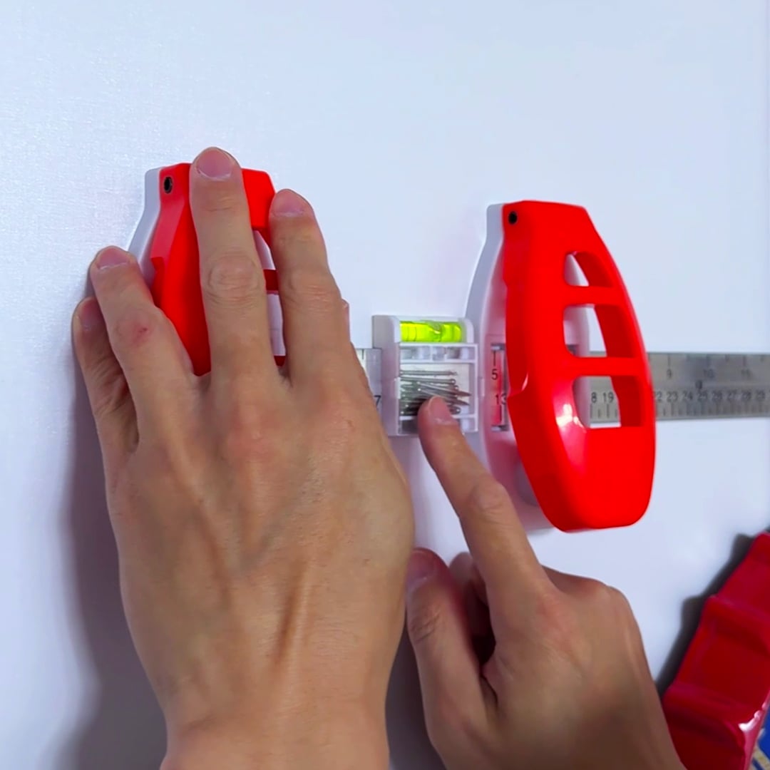 Picture Hanging Level Tool - 2
