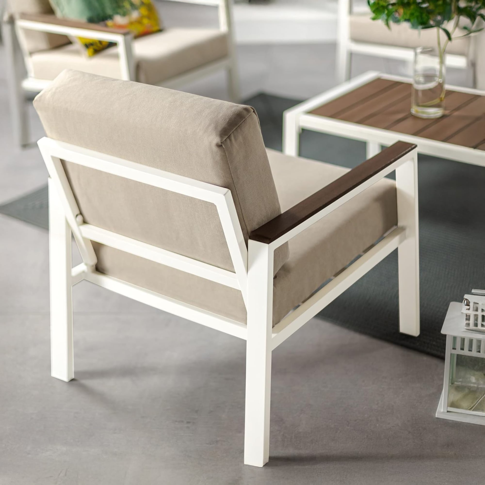 طقم مقاعد للتراس بلمسة خشبية–4 مقاعد - 4