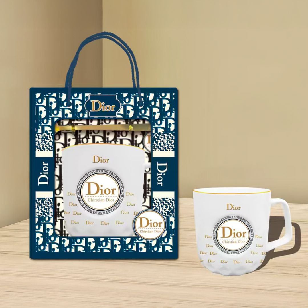 كوب بتصميم Dior - 3