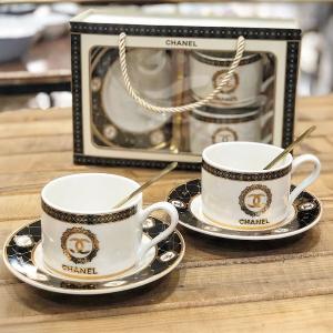 طقم فناجين بتصميم CHANEL