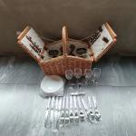 سلة نزهات من الخيزران مع أدوات للمائدة - 10