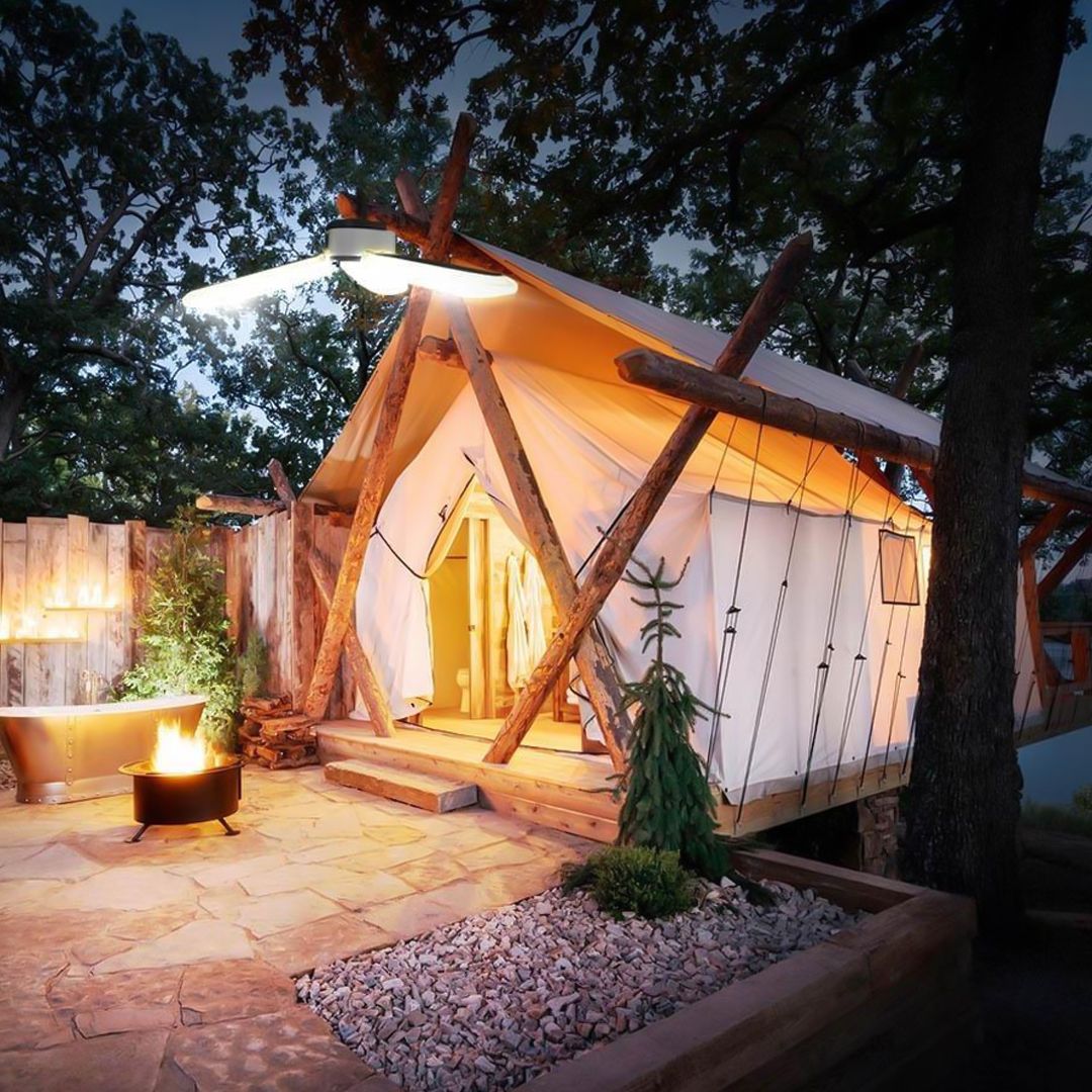 Camping Light with USB Charger product thumbnail 3