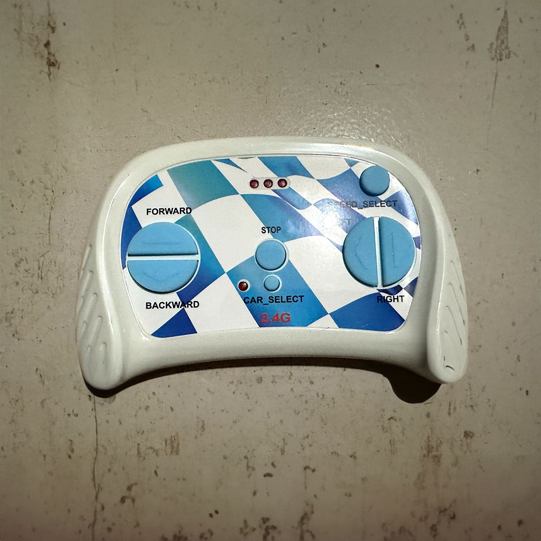 سيارة لاند روفر للأطفال - 15