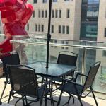 جلسة حديقة بأربعة كراسي ومظلة - 5