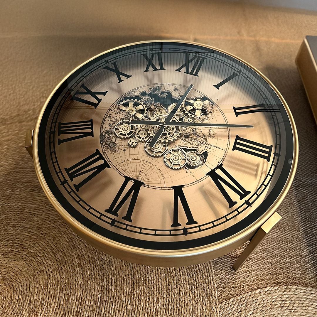 طاولة كلاسيكية بتصميم ساعة تروس فاخرة - 6