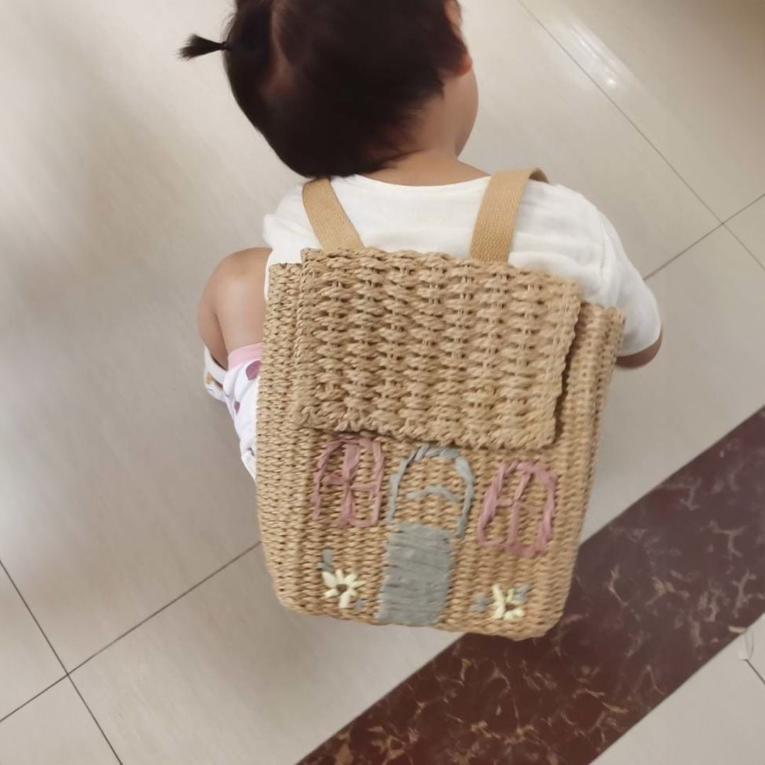 Small Straw Backpack product thumbnail 4