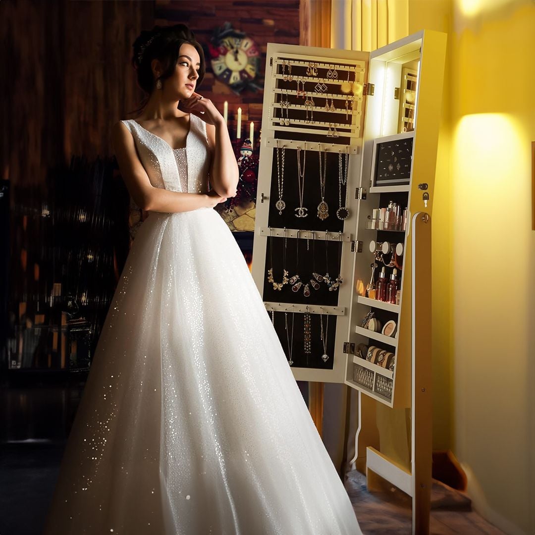 خزانة مجوهرات أرضية بمرآة مع إضاءة داخلية - 12