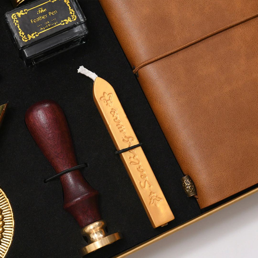 Retro Antique Feather Box product thumbnail 2