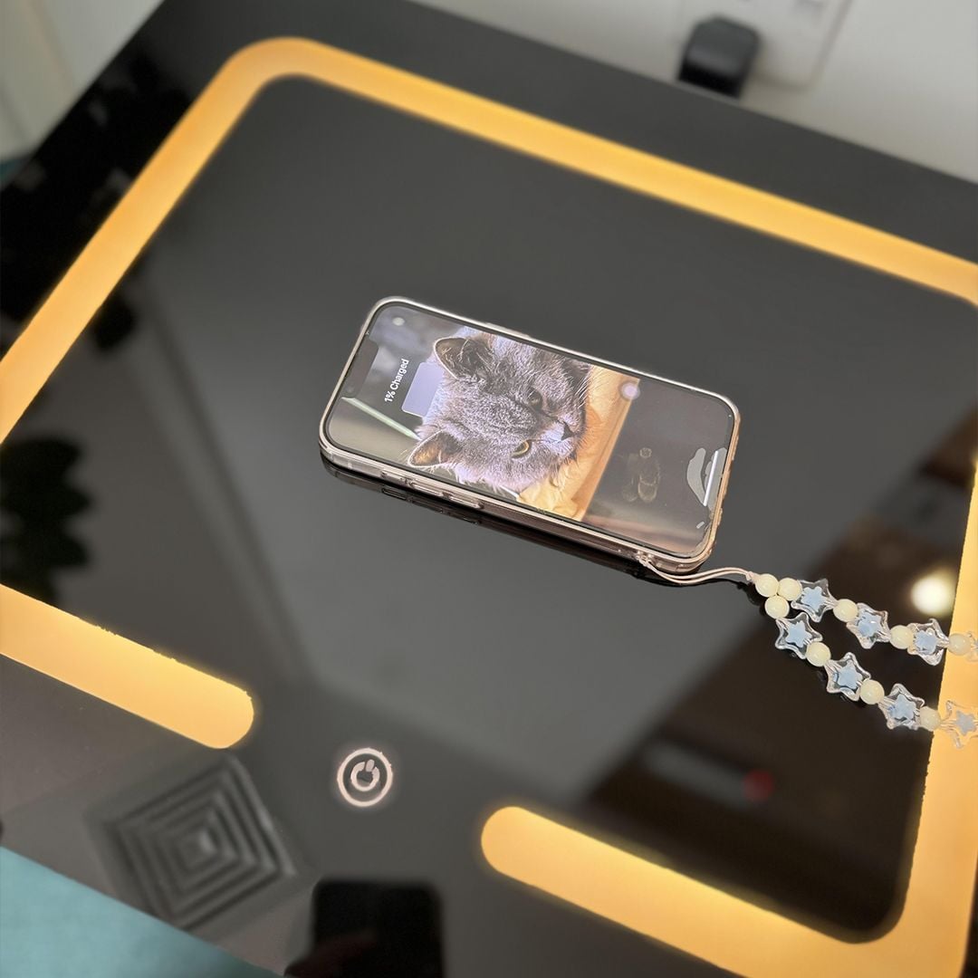 Marble Side Table with Wireless Charging product thumbnail 5