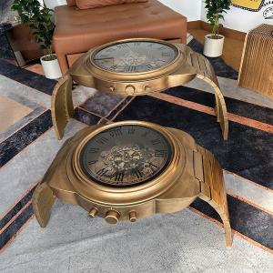 طقم طاولات بتصميم ساعة يد تروس الذهبية - 2