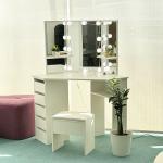 تسريحة بمرآة ثلاثية و خمس أدراج