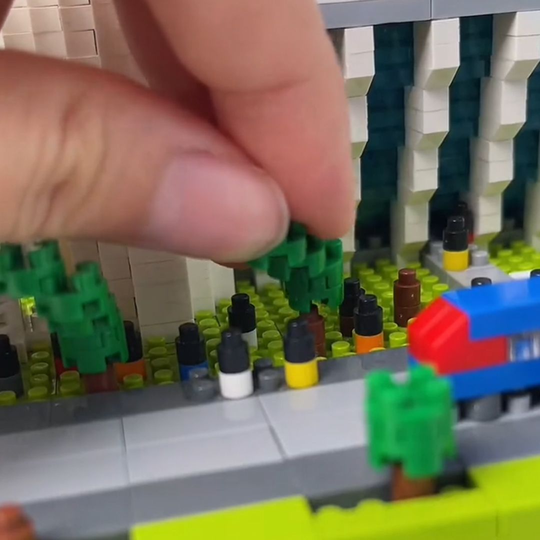 LEGO Santiago Bernabéu Stadium product thumbnail 14