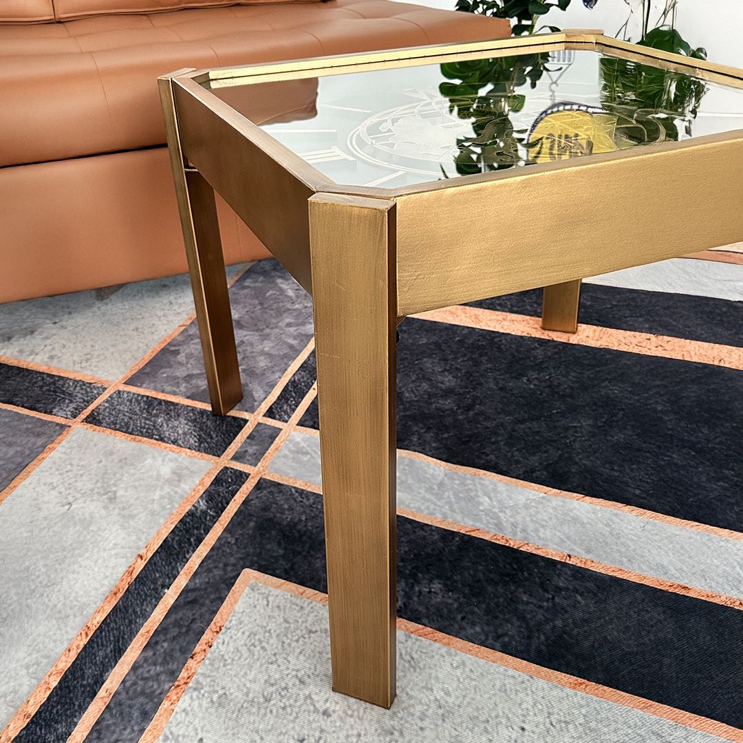 طاولة ديكور مربعة بتصميم ساعة تروس ذهبية - 8