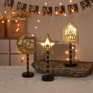 مجموعة ديكورات العيد الخشبية بإضاءة ليد