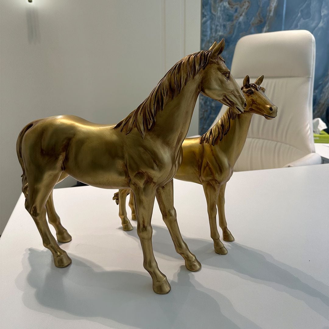 Golden Horse Statue product thumbnail 4
