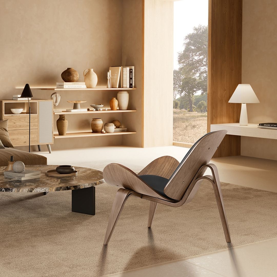 Three legged Scandinavian Design Chair product thumbnail 11