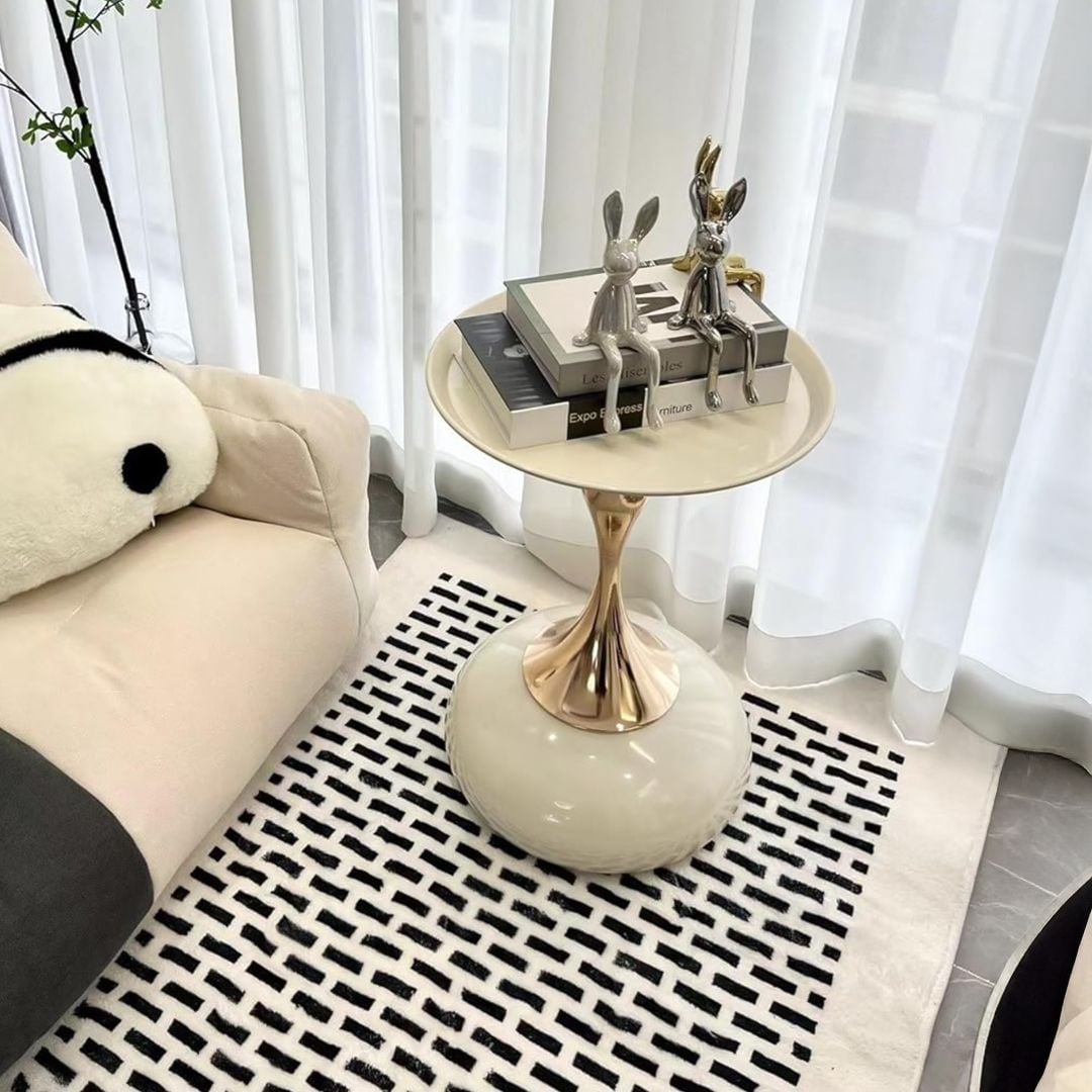 طاولة جانبية فاخرة بتصميم مزهرية - 15