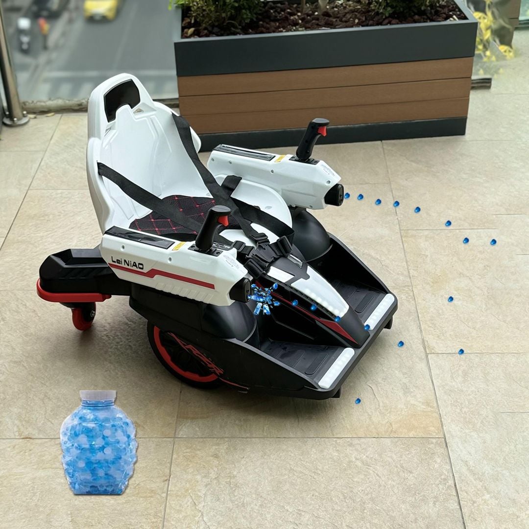 سيارة التحدي للأطفال مع قاذف فقاعات مائية	 - 2