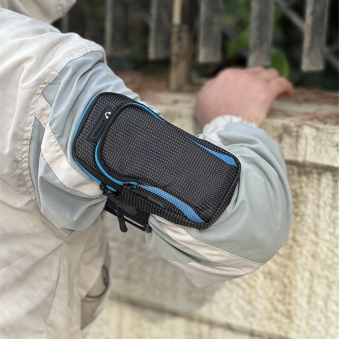 Waterproof Armband Sport Phone Case product thumbnail 16