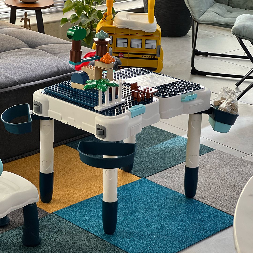 LEGO Table and Chair 131 PCs product thumbnail 10