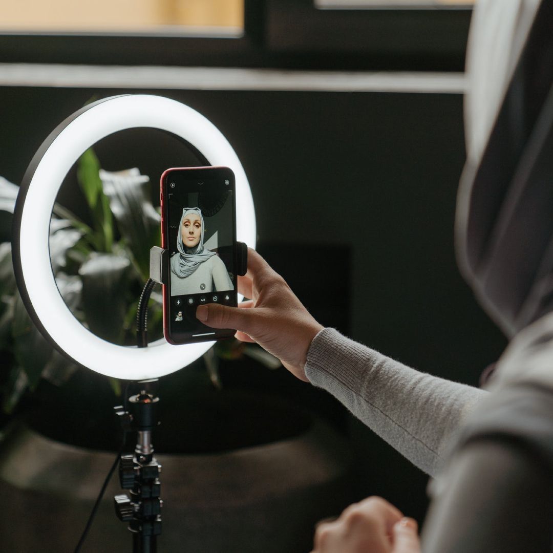Selfie Stick Ring Light Tripod product thumbnail 3