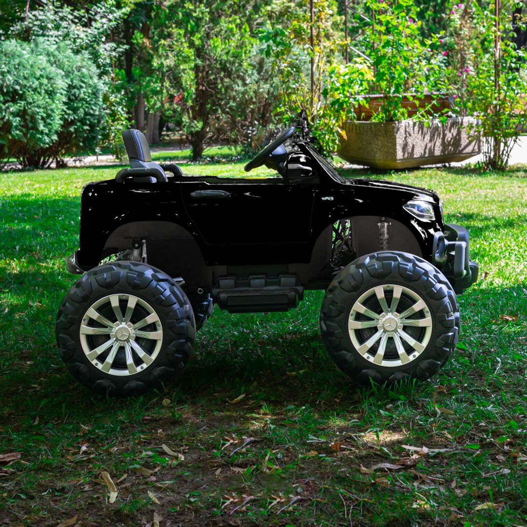 سيارة مرسيدس بنز مونستر DK - 17