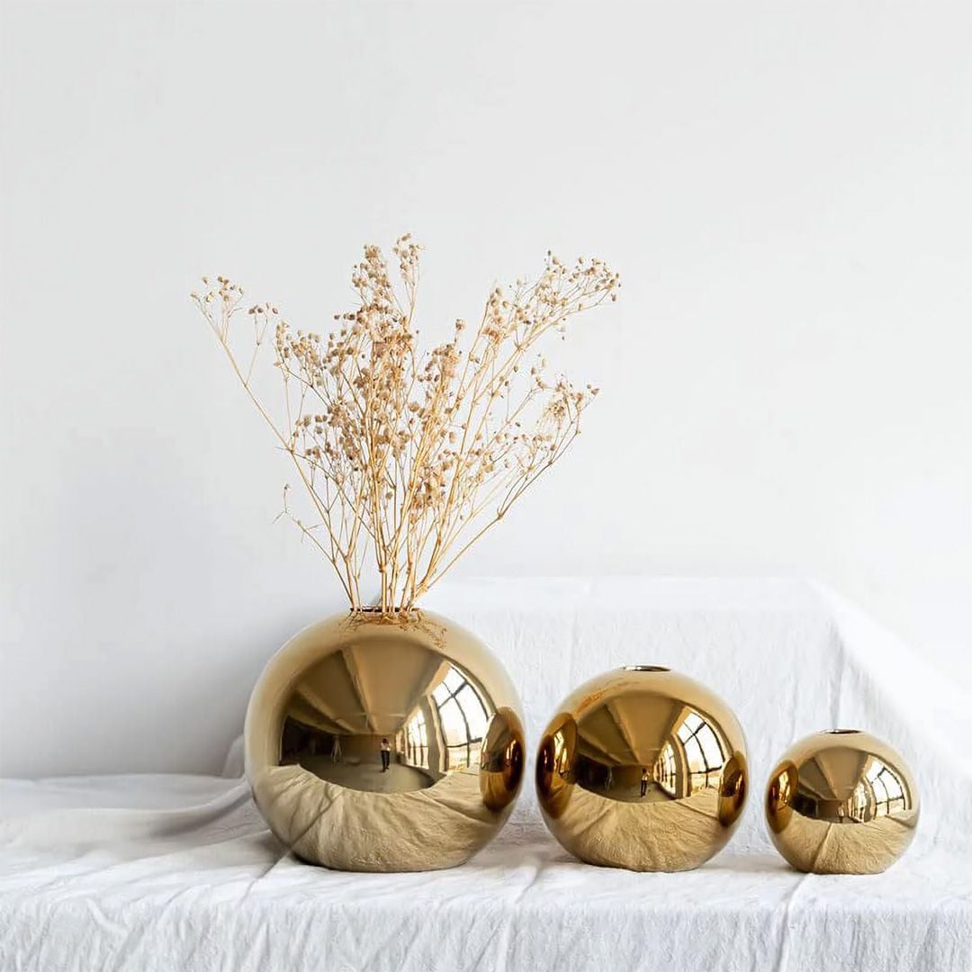 Golden Balls Decorative Vases product thumbnail 4