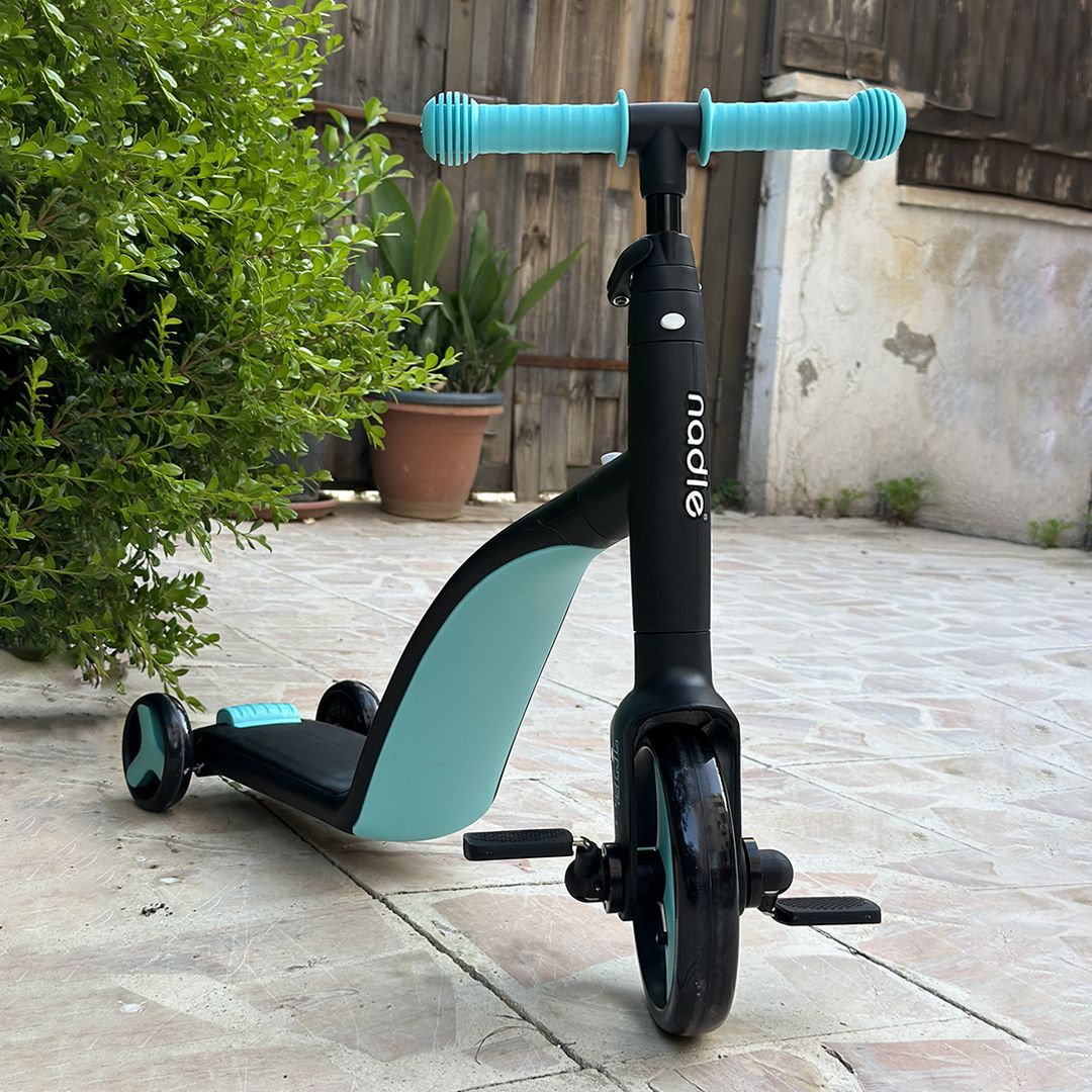 Three Wheel Scooter for Kids product thumbnail 3