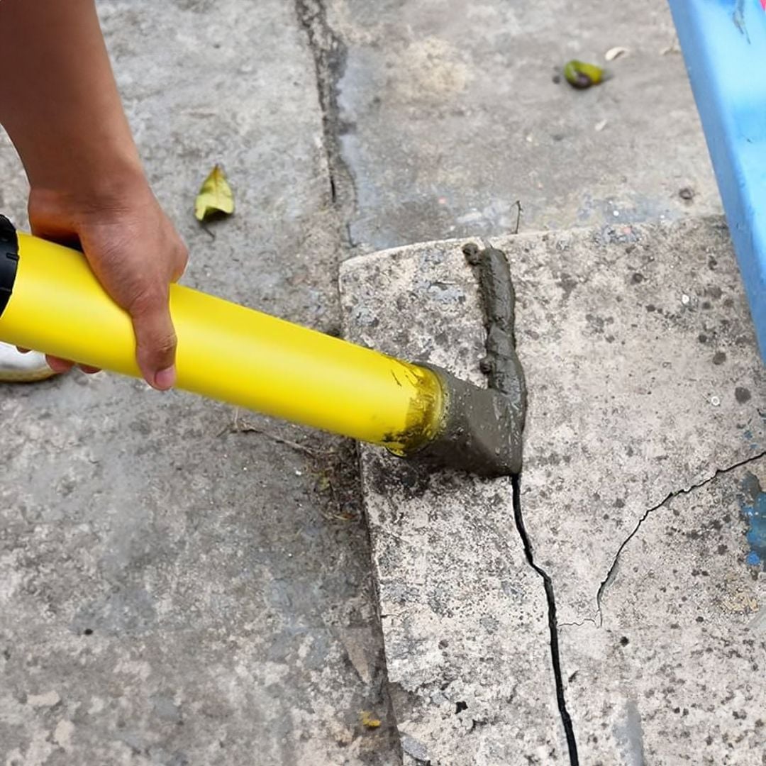 Cement Lime Sprayer Gun product thumbnail 4