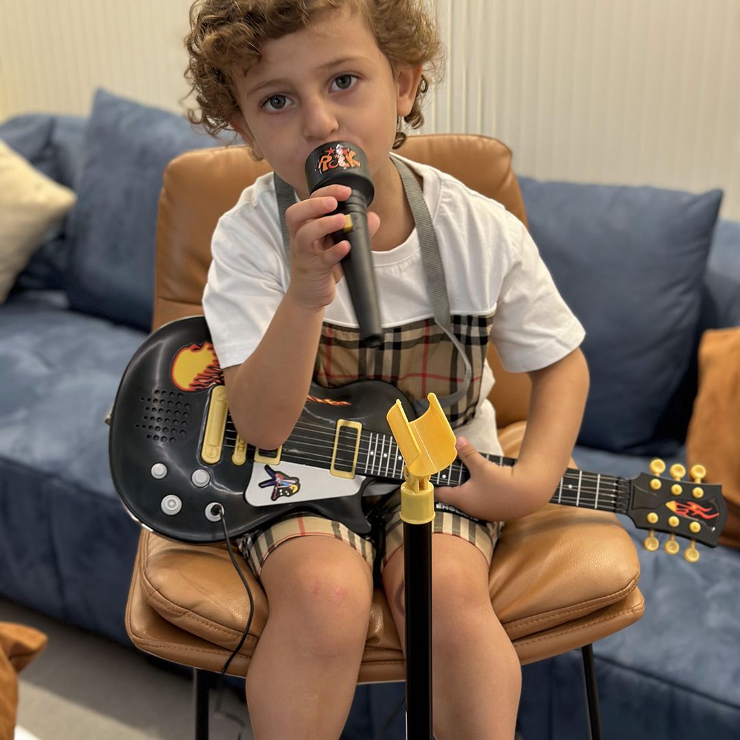 Guitar and Karaoke Microphone for Kids product thumbnail 13