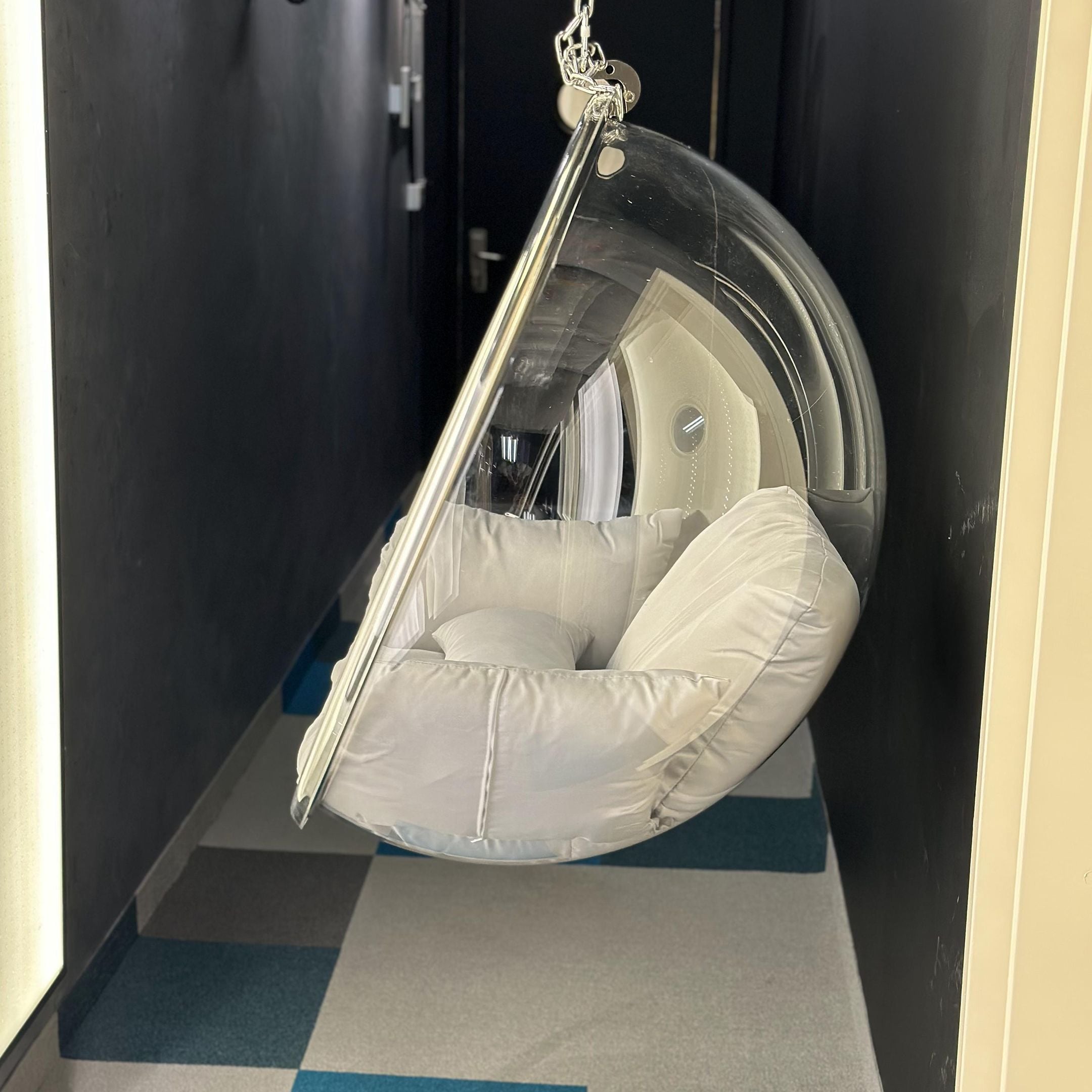 Hanging Bubble Chair product thumbnail 6