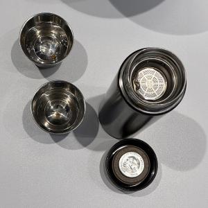 قارورة ماء مع فنجانين من الستانلس - 4