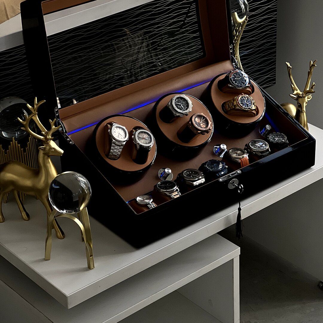 Luxury Watches Box With LED product thumbnail 2