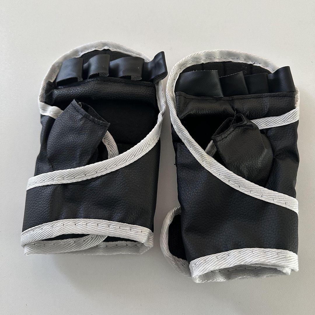 ستاند ملاكمة لسطح المكتب - 11