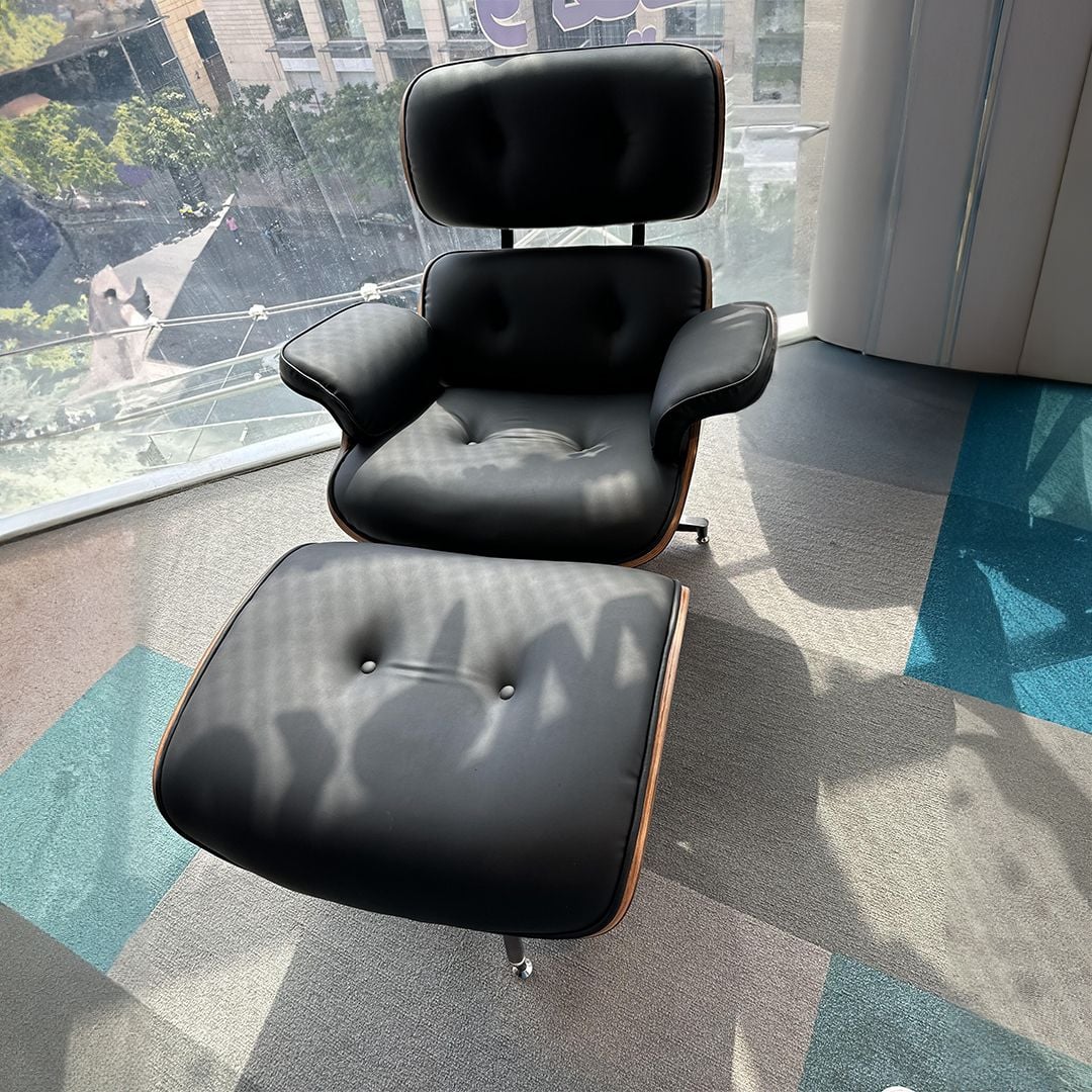 كرسي جلد للمكتب مع مسند للأقدام	 - 1