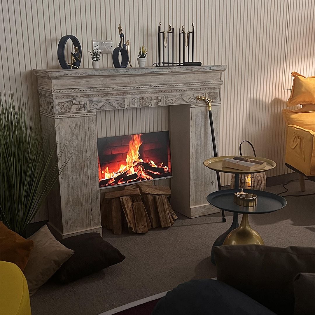 Classic Wood Fireplace Décor product thumbnail 2