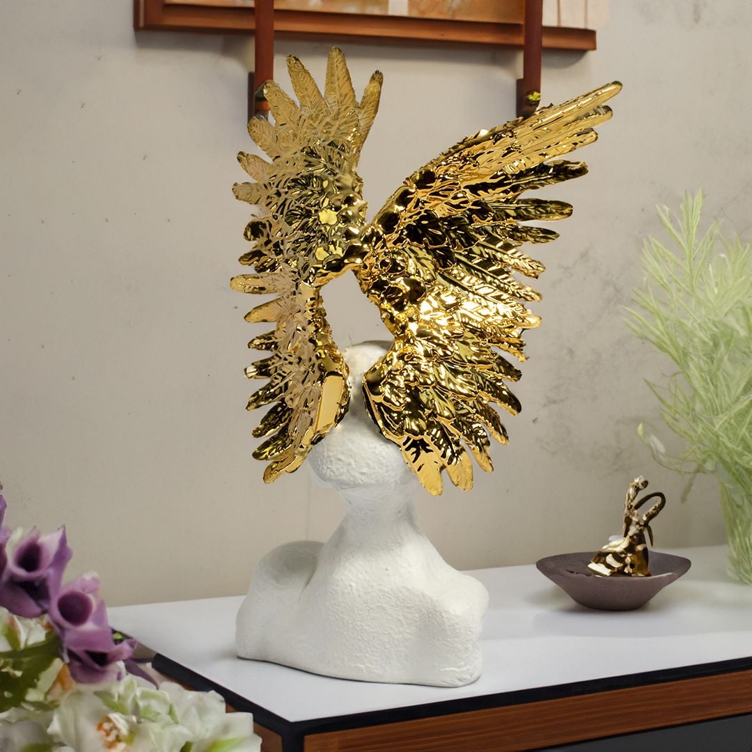 Classic Golden Wings Figurine product thumbnail 3