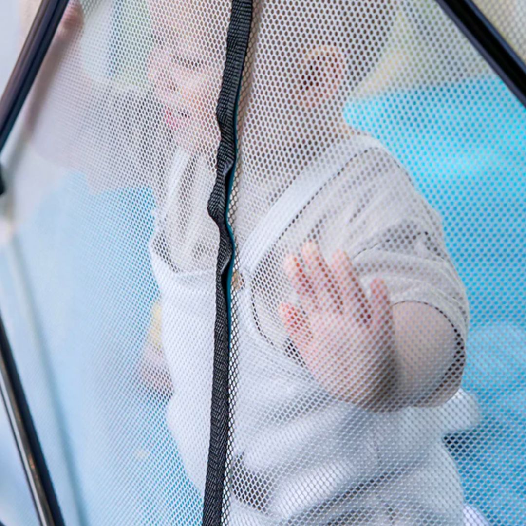 سياج قابل للفتح والتخزين بسهولة للأطفال - 4