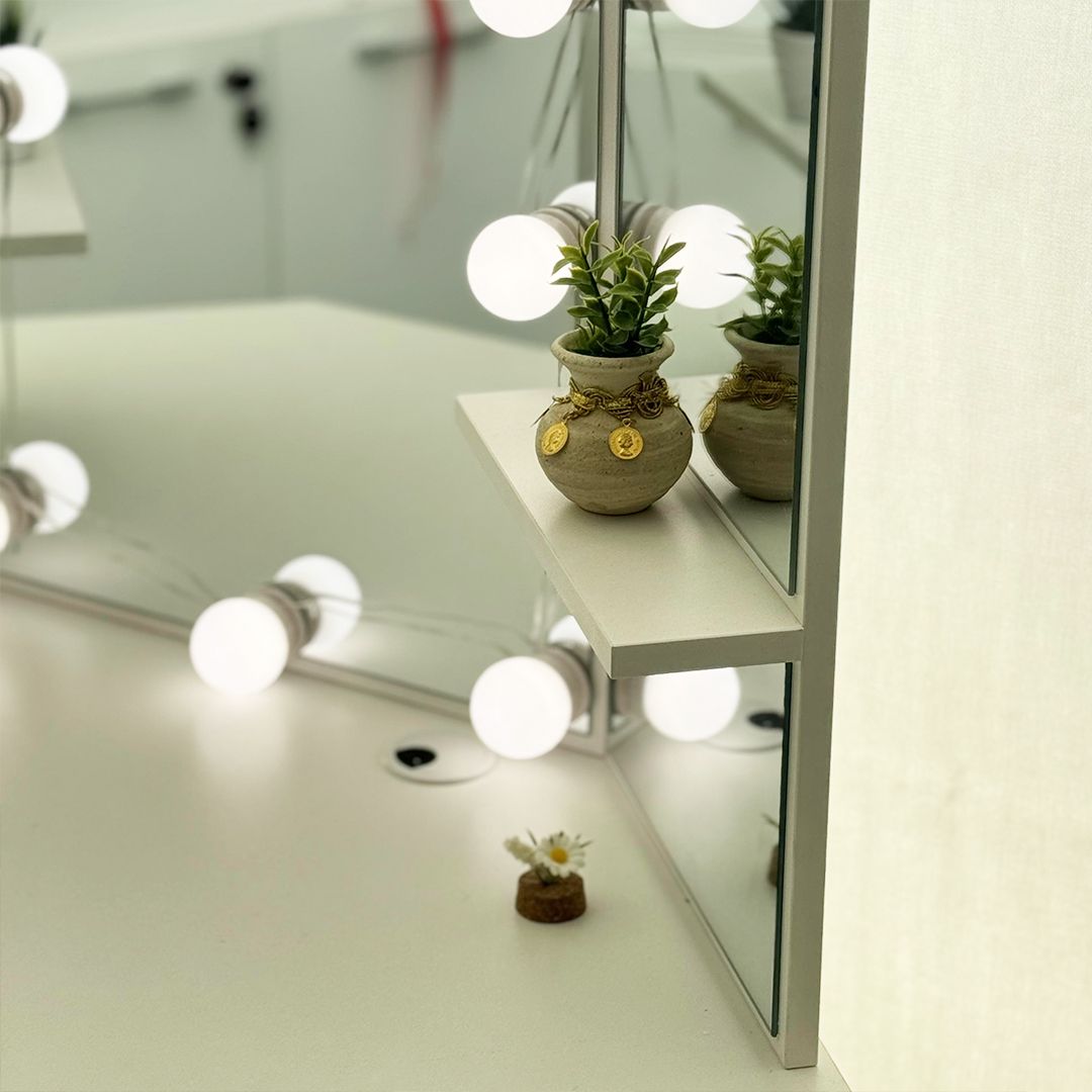 تسريحة بمرآة ثلاثية و خمس أدراج - 8