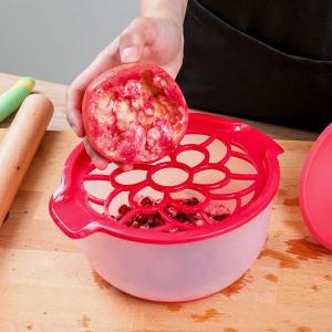 وعاء تقشير الرمان