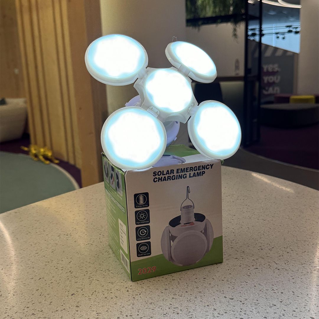 Solar Emergency Charging Lamp product thumbnail 2