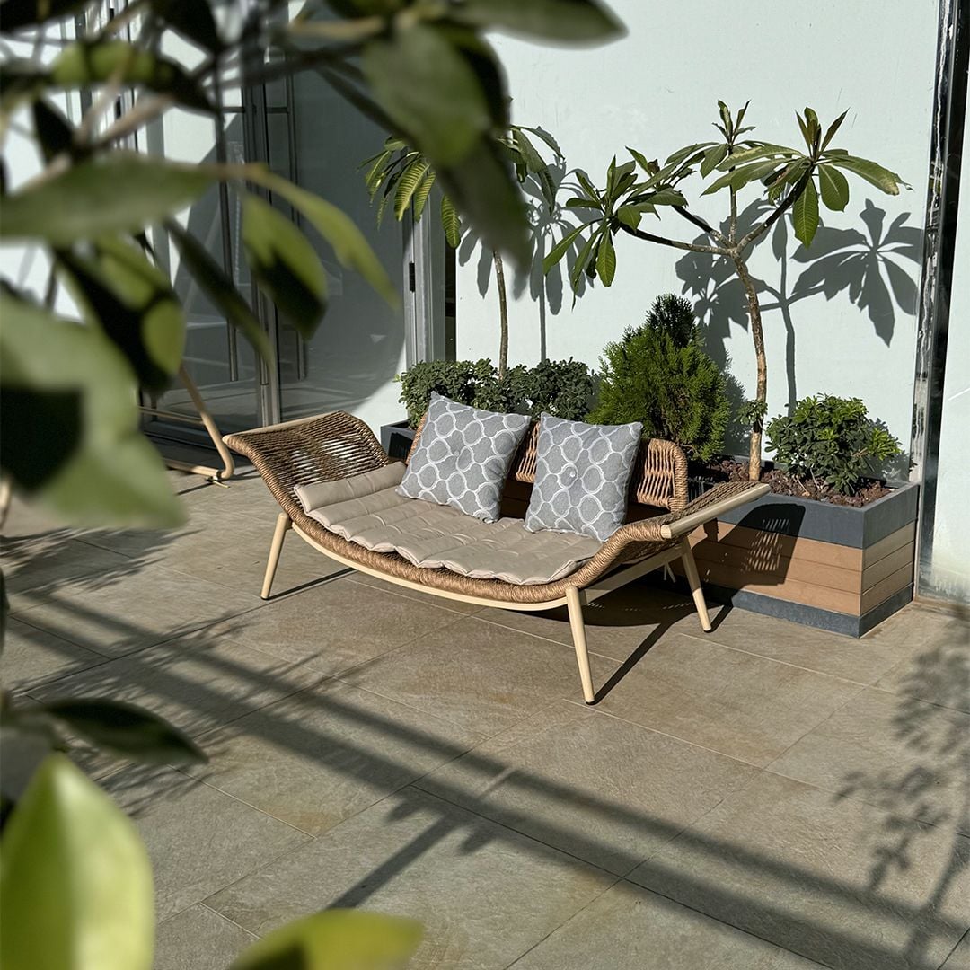 Antique Design Rattan Chair product thumbnail 4