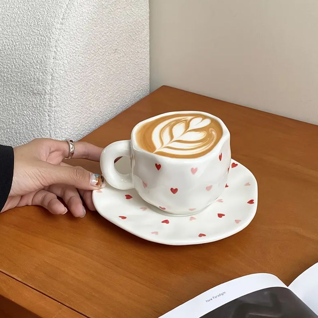 فنجان مع صحن مزخرف بالقلوب - 14