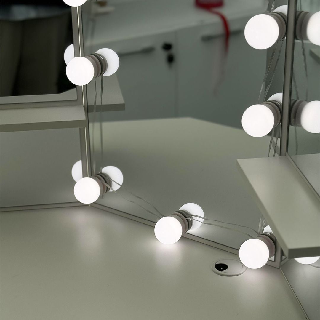 تسريحة بمرآة ثلاثية و خمس أدراج - 11