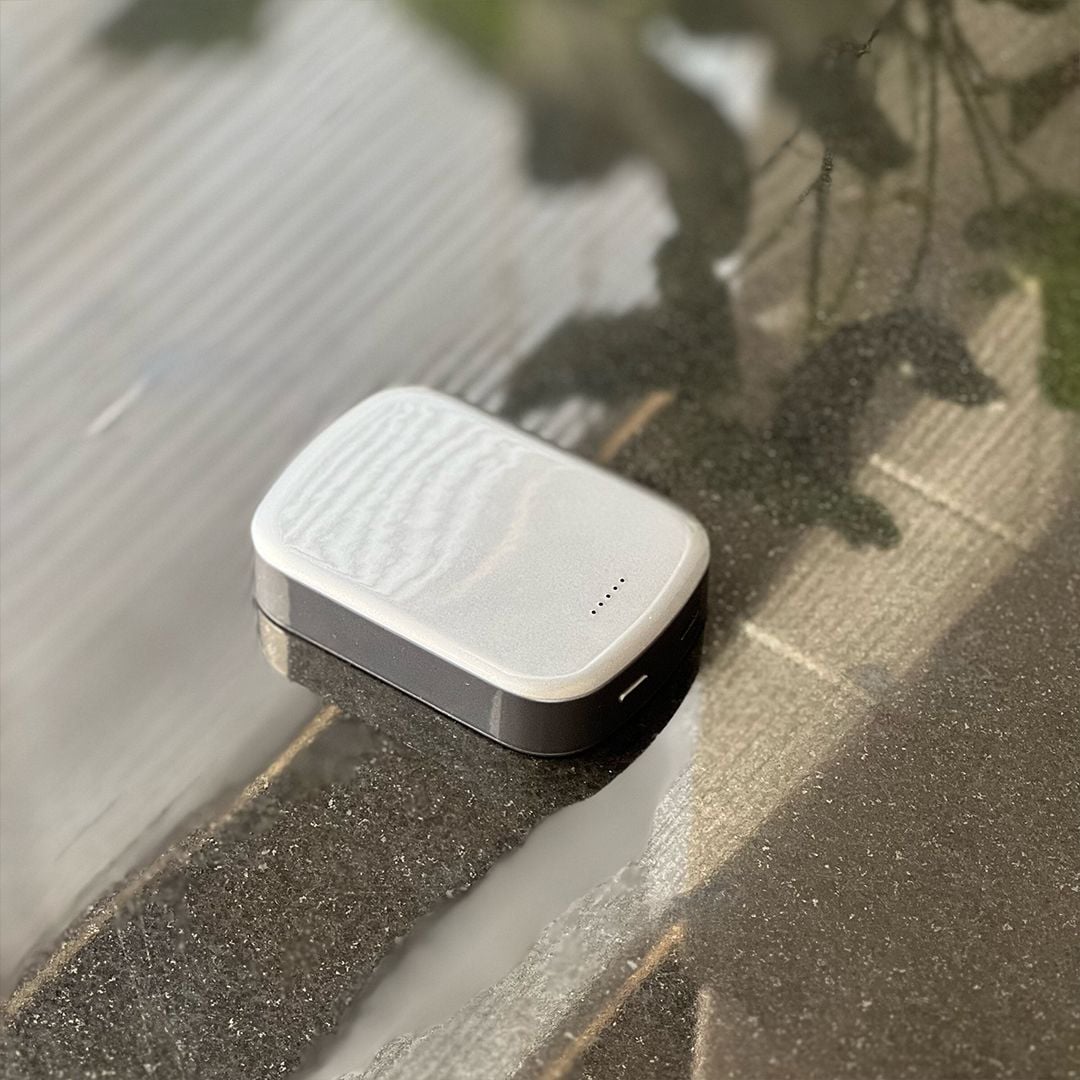 Magnetic fast wireless charger product thumbnail 13