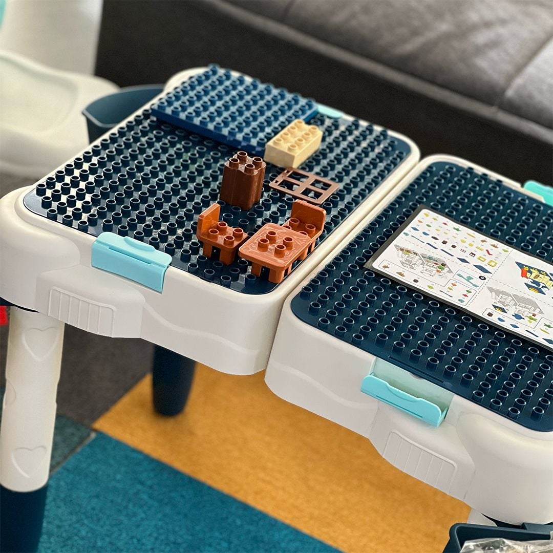 LEGO Table and Chair 131 PCs product thumbnail 3