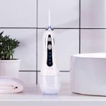 مضخة تنظيف الأسنان بضغط الماء