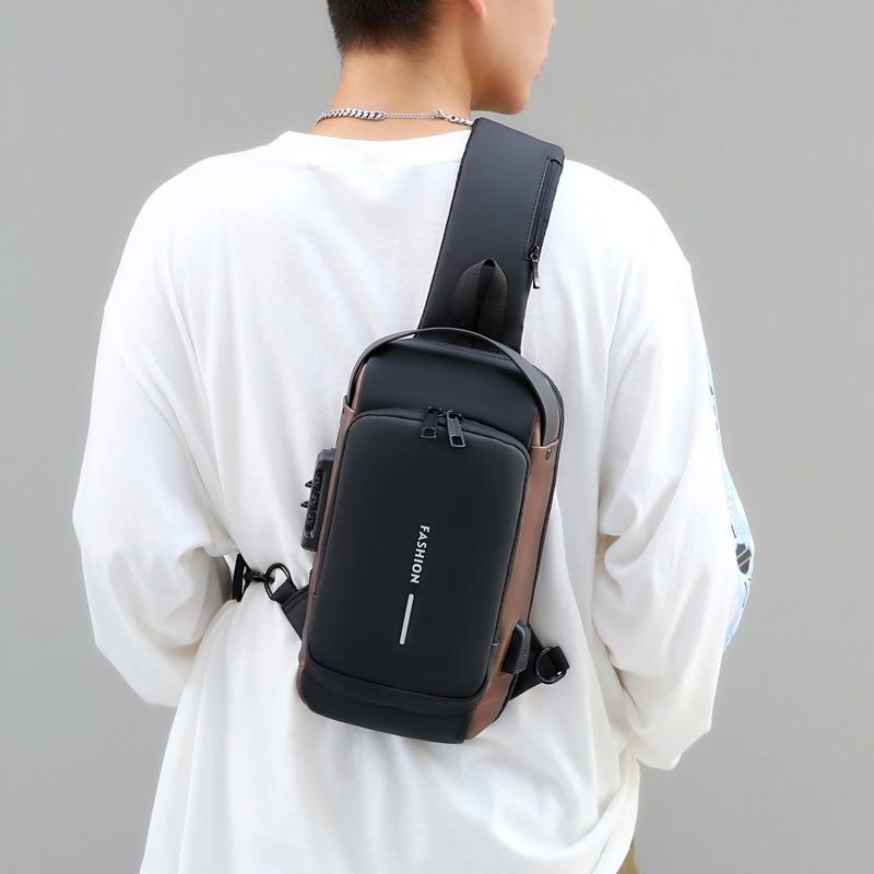Shoulder Bag With USB Charging Port product thumbnail 4