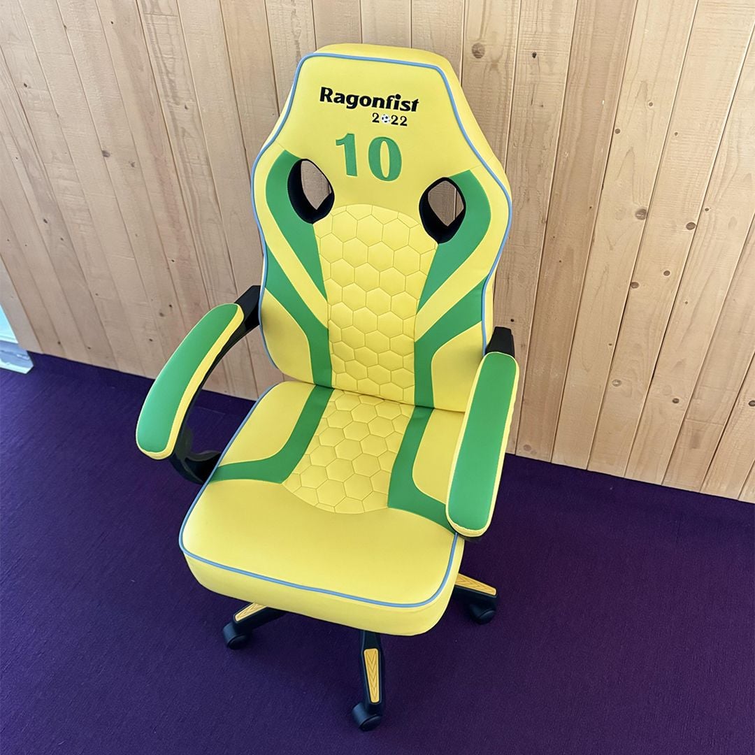 Gamers Chair With Adjustable Height product thumbnail 2