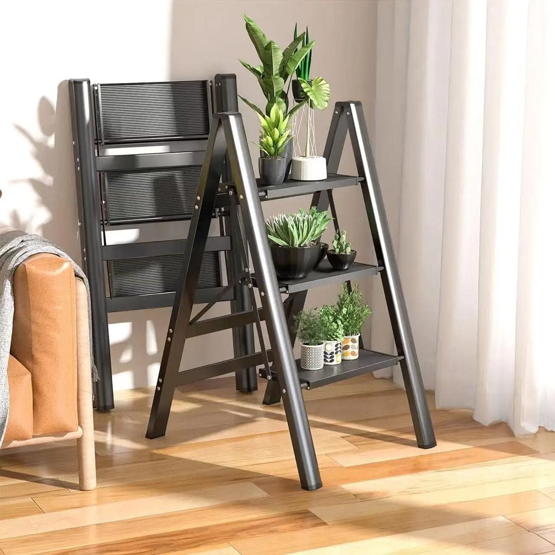 Three-Step Folding Ladder product thumbnail 8